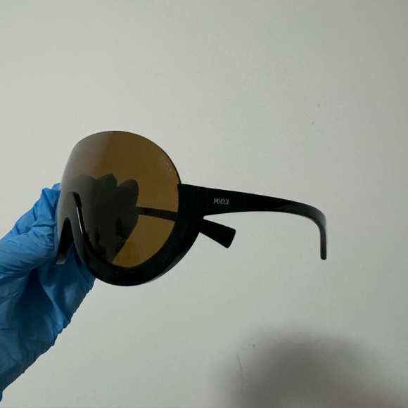 SOLD - Picture 4 of 8